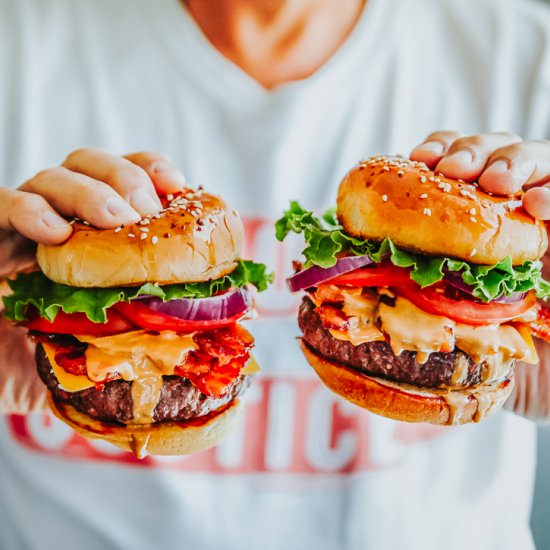Maple Bacon Peanut Butter Burger - Recipe photo by ayokitchen