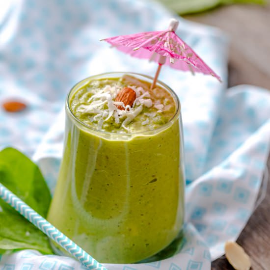 Green Diet Smoothie - Recipe photo by How Daily