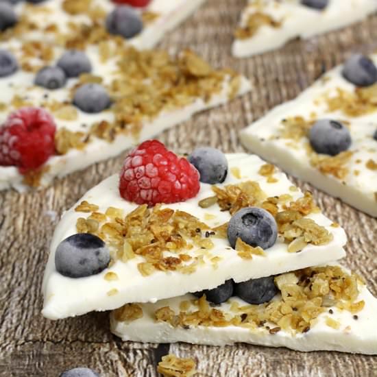 Frozen Yogurt Breakfast Bark - Recipe photo by TheToastyKitchen