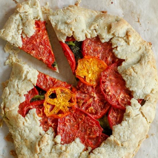 Tomato Tart with Sunflower Pesto - Recipe photo by Audrey Gebhardt