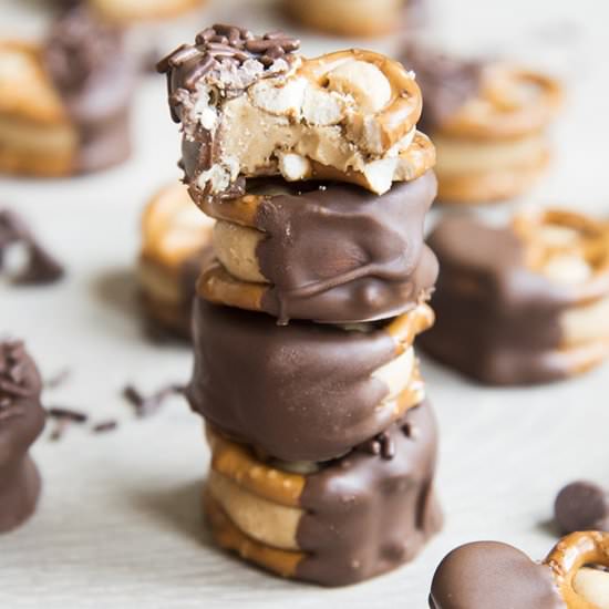 Peanut Butter Buckeye Pretzel Bites - Recipe photo by like mother like daughter
