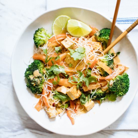 Taste Like Pad Thai Peanut Sauce - Recipe photo by Nutrition Stripped