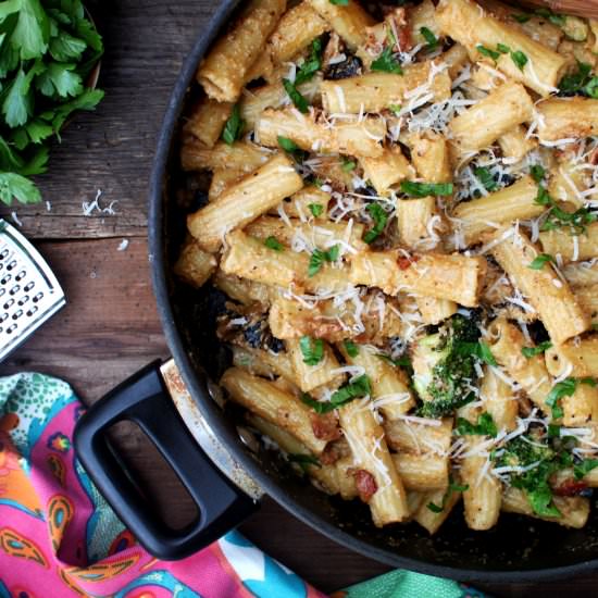 Bacon, Mushroom & Broccoli Pasta - Recipe photo by Sneaky Mommies