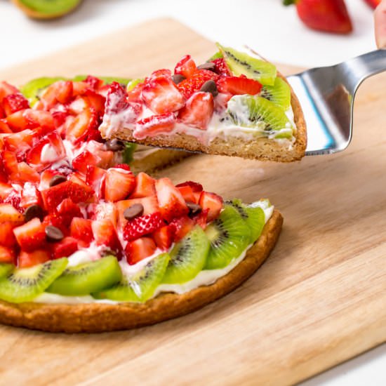 Strawberry kiwi fruit pizza - Recipe photo by thanksgiving