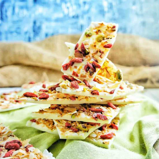 White Chocolate Bark - Recipe photo by SweetCaramelSunday