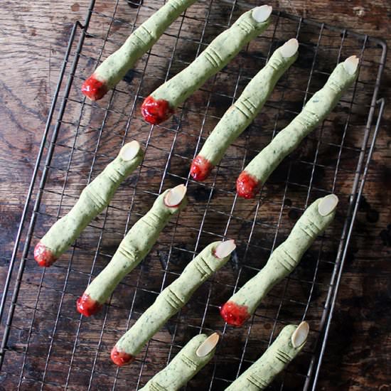 Halloween Witch Finger Cookies - Recipe photo by veggie desserts
