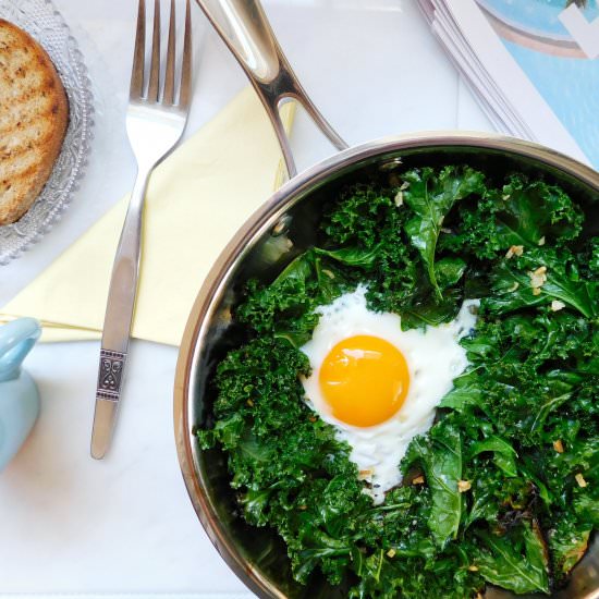 Lazy Weekend Kale and Egg Brekkie - Recipe photo by a new green leaf