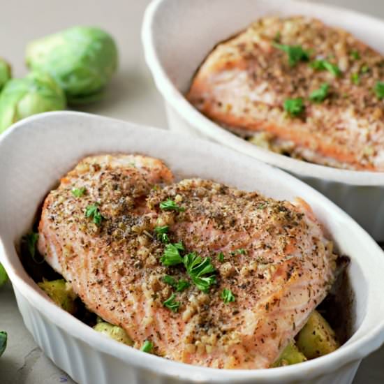 Baked Salmon and Brussels Sprouts - Recipe photo by ZonaCooks