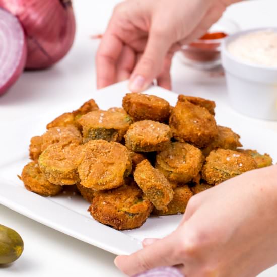 Extra crispy fried pickles - Recipe photo by thanksgiving