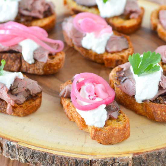 Roast Beef Crostini - Recipe photo by Partylicious