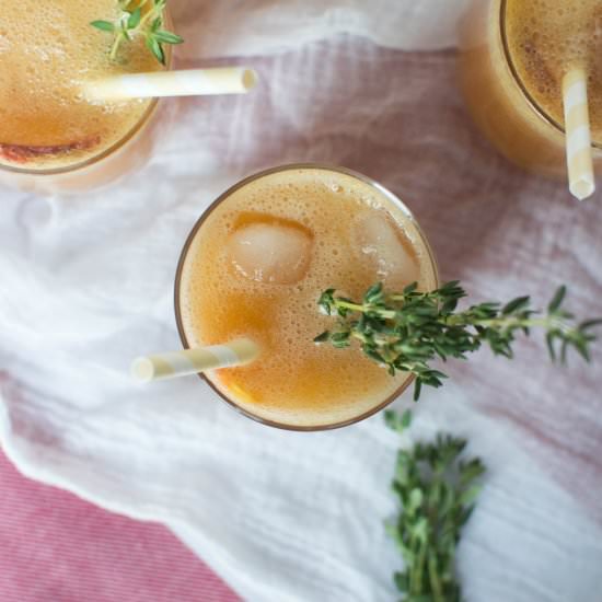 Peach & Thyme Lemonade - Recipe photo by kayskitchen