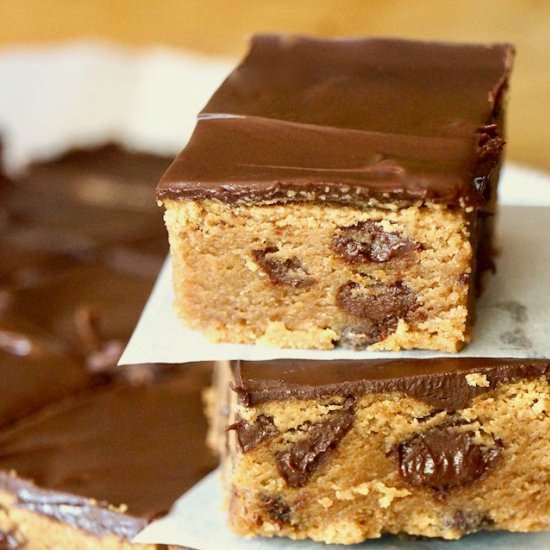 Chocolate Chip Peanut Butter Bars - Recipe photo by cookingontheweekends