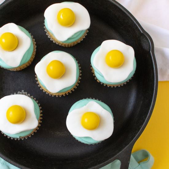 Fried Egg Cupcakes - Recipe photo by clubcrafted