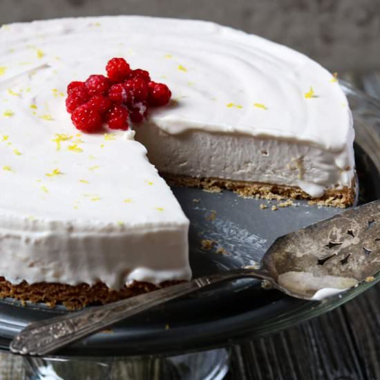 Raspberry Lemonade Icebox Pie - Recipe photo by Moms Dinner