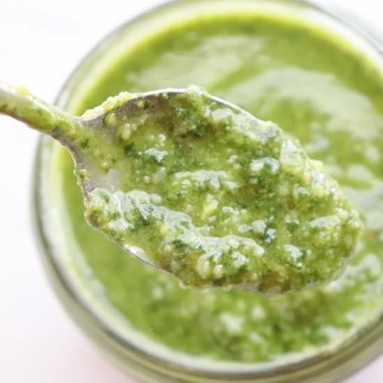 Basil, Spinach and Walnut Pesto - Recipe photo by nourishingplate