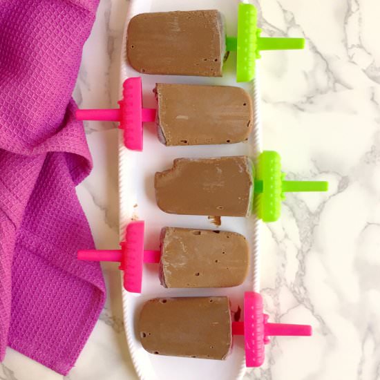 Chocolate Avocado Pudding Pops - Recipe photo by Theyummymuffin
