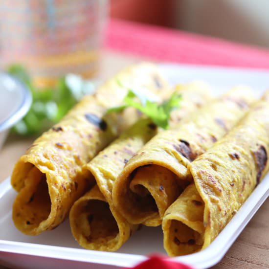 Ajwain Mixed Dal Parathas - Recipe photo by Masalachilli