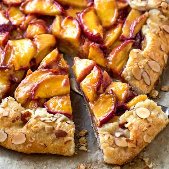 Peach Galette - Recipe photo by thecozyapron