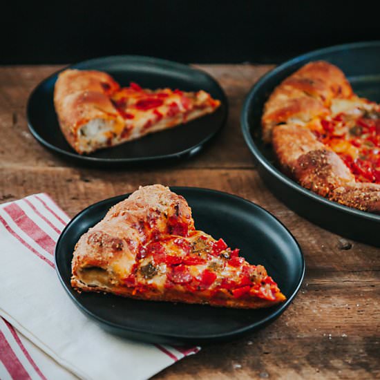 Chile Pepperoni Stuffed Crust Pizza - Recipe photo by ayokitchen
