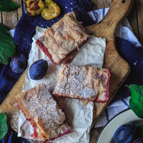 Phyllo pie with plums and semolina - Recipe photo by Mimis Kingdom