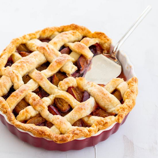 Plum Pie - Recipe photo by aline_made