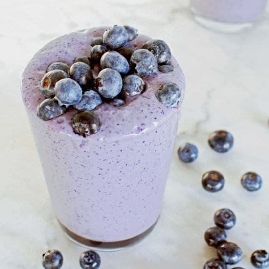 Blueberry & Coconut Smoothie - Recipe photo by amysavagenutrition