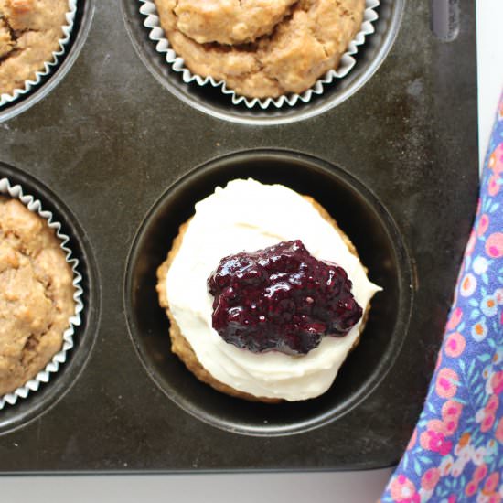 Almond butter quinoa muffins - Recipe photo by meandthemoose