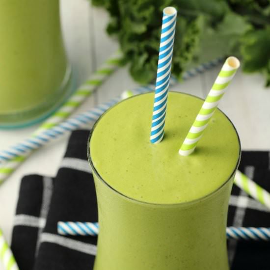 Kale Smoothie - Recipe photo by lovingitvegan