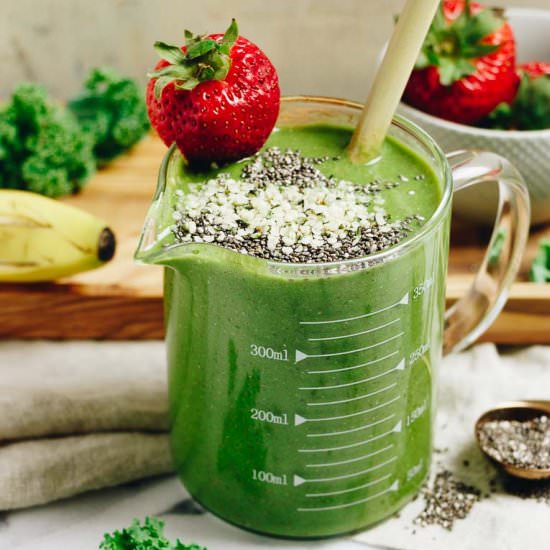 Energy Boosting Green Smoothie - Recipe photo by IHeartUmami