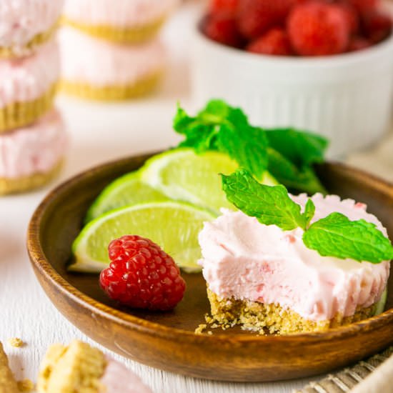 Raspberry Mojito No-Bake Mini Pies - Recipe photo by Burrata and Bubbles