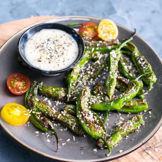 Everything Bagel Shishito Peppers - Recipe photo by yupitsvegan
