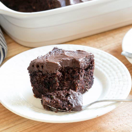Low Carb Chocolate Cake - Recipe photo by littlebitrecipes