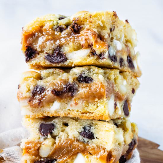Dulce de Leche Bars - Recipe photo by piesandtacos