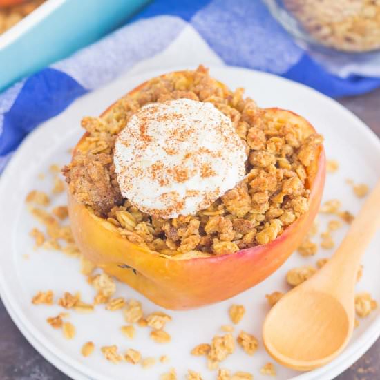 Baked Apples with Granola - Recipe photo by pumpkinnspice