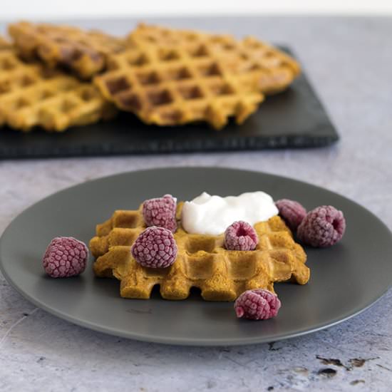 Vegan pumpkin waffles - Recipe photo by Mandy Sneaky Veg