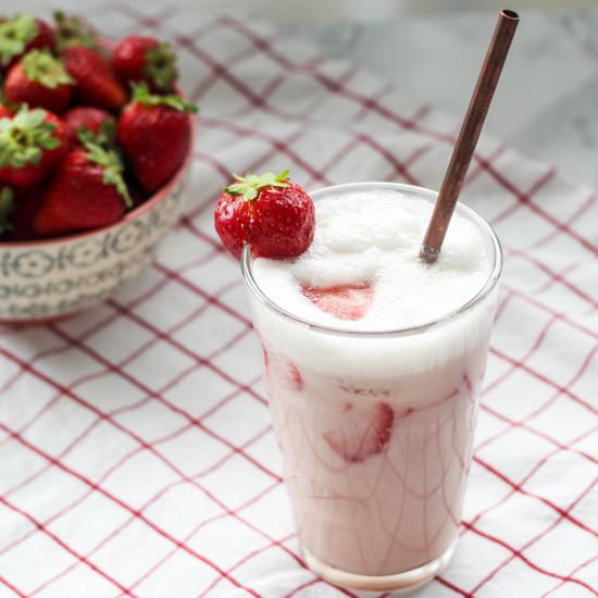 Pink Drink with Coconut Milk - Recipe photo by thatcleanlife