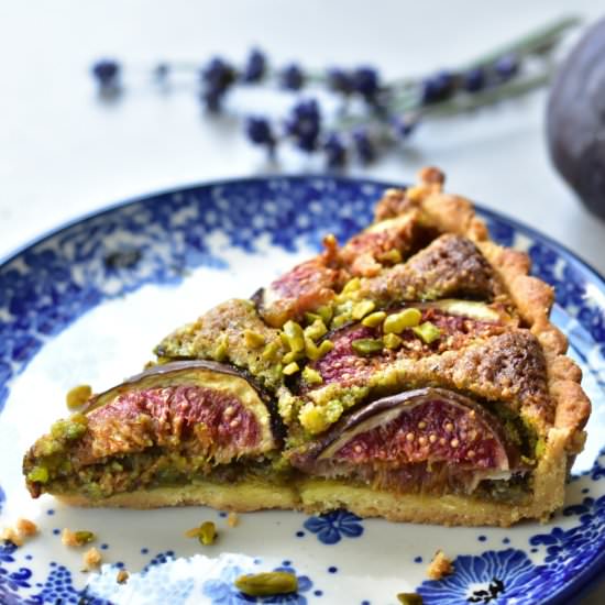 Fig and pistachio frangipane tart - Recipe photo by everyday-delicious.com