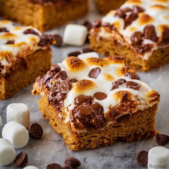 S’mores Bars - Recipe photo by bake.eat.repeat.