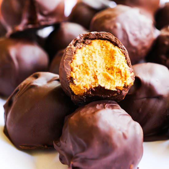 Pumpkin Pie Truffles - Recipe photo by pipandebby