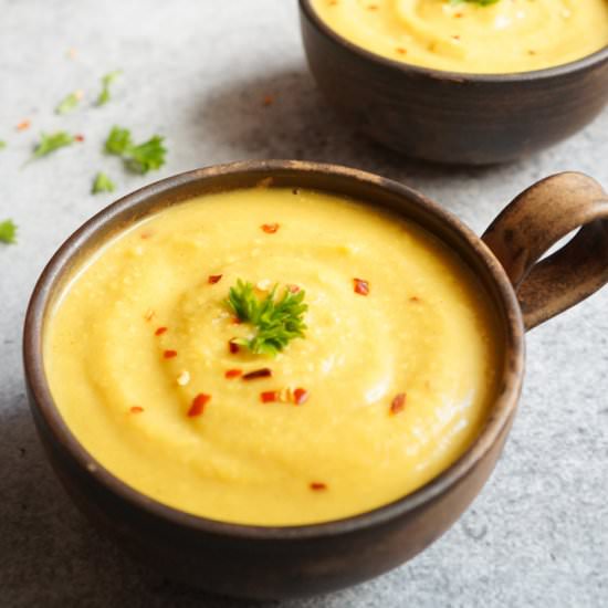 Vegan Turmeric Cauliflower Soup - Recipe photo by pipingpotcurry