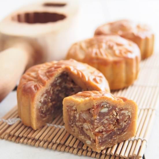 Five Nuts Mooncake - Recipe photo by Bake With Paws