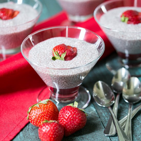 Strawberry Chia Pudding - Recipe photo by littlebitrecipes