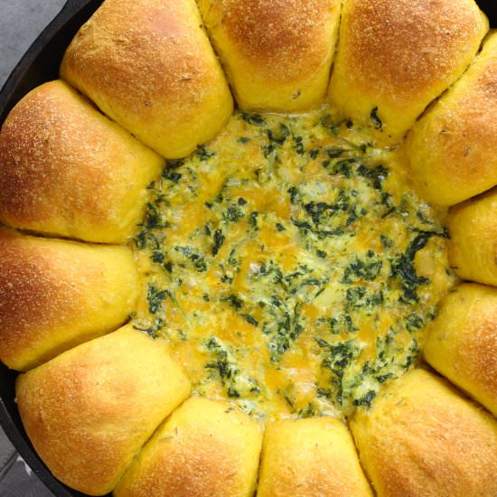 Curry Bread With Cheese Spinach Dip - Recipe photo by El Mundo Eats