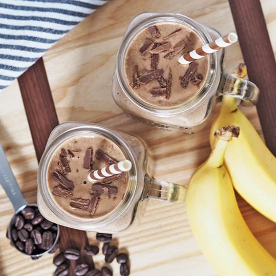 Morning Magic Smoothie - Recipe photo by Kasie Chelanne