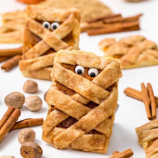 Mummy pumpkin cookies - Recipe photo by thanksgiving