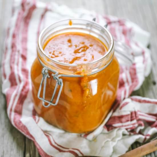 Fast Tomato Sauce - Recipe photo by theprairiehomestead
