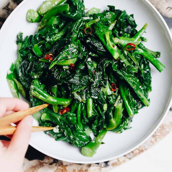 Garlicky Chinese Broccoli Stir-Fry - Recipe photo by IHeartUmami