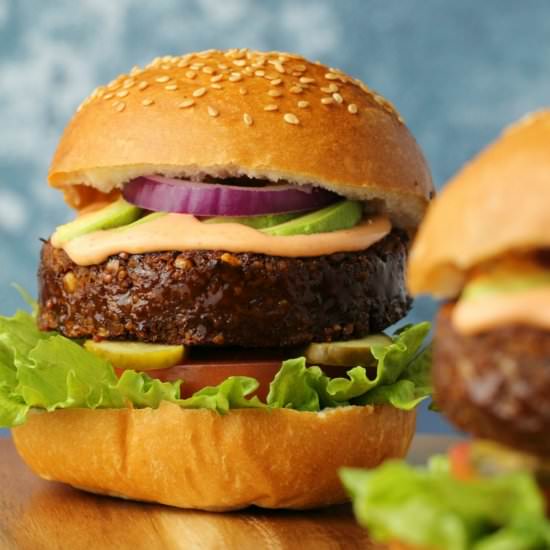 Vegan Burger - Recipe photo by lovingitvegan