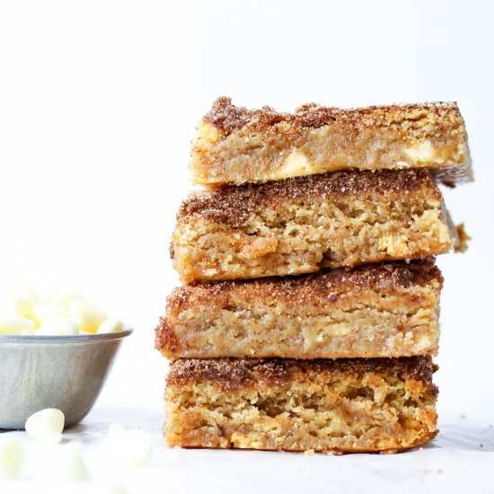 Snickerdoodle blondies - Recipe photo by bostongirlbakes