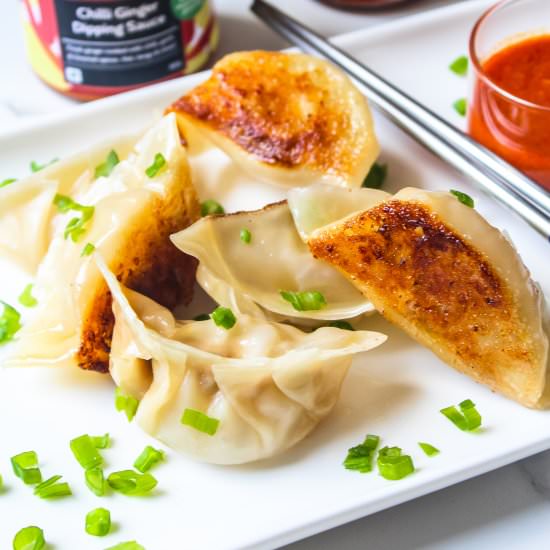 Chicken Gyozas - Recipe photo by thetwincookingproject